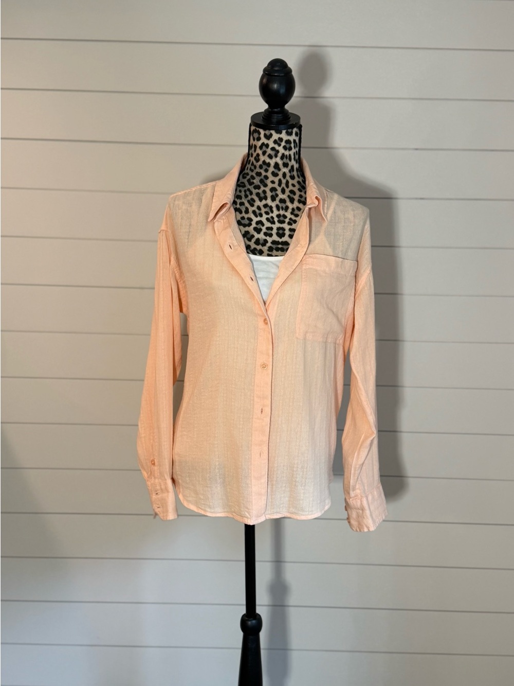 American Eagle Outfitters Peach Button-Down Shirt NWT